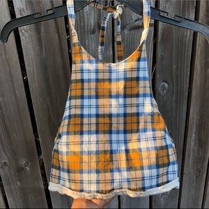 MATCHING SET  Halter top and bottoms.